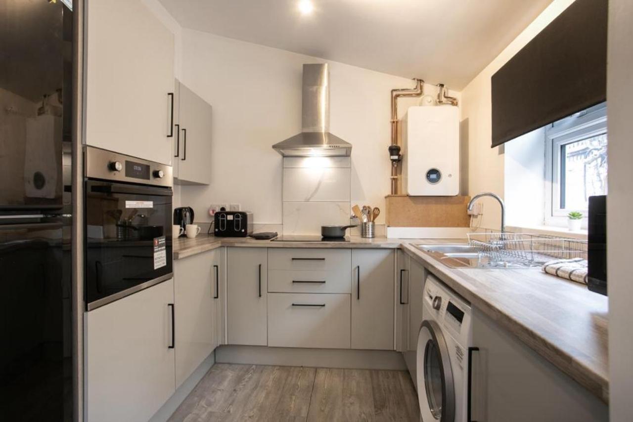 Spacious 2 Bedroom Apartments - 5 Mins From Qmc, Universities And City Centre! Nottingham Ngoại thất bức ảnh