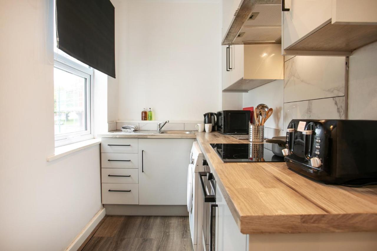 Spacious 2 Bedroom Apartments - 5 Mins From Qmc, Universities And City Centre! Nottingham Ngoại thất bức ảnh